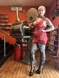 Read more about the article Cat Coxx – Clipdreh im EL BRASI